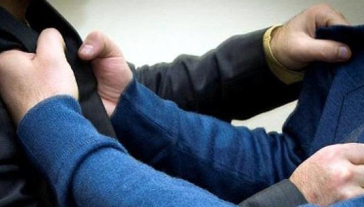 Ոչ սթափ վիճակում գտնվող երիտասարդները աշխատասենյակում ծեծել են պարեկներին