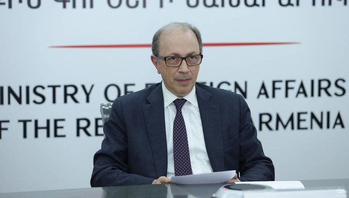 Արա Այվազյանը հրաժարական է տալիս. «Հրապարակ»