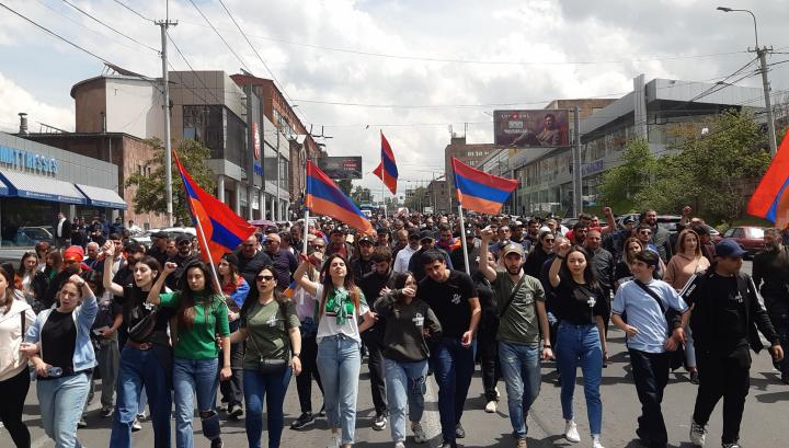 Աշխատավայրերից դուրս են գալիս ու միանում մեզ․ Արեգնազ Մանուկյան