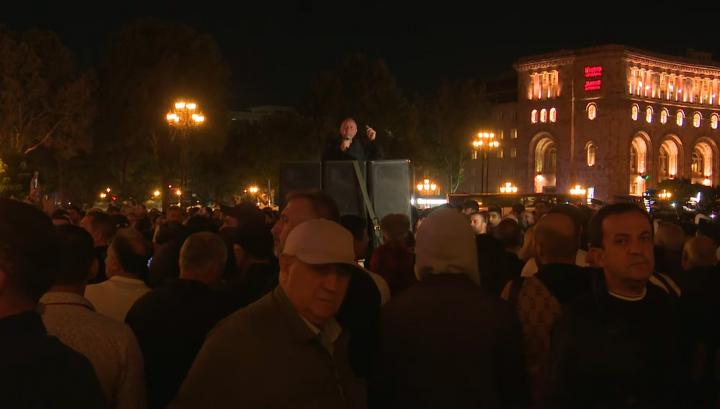 Անդրանիկ Թեւանյանը դասադուլի ու գործադուլի կոչ հնչեցրեց