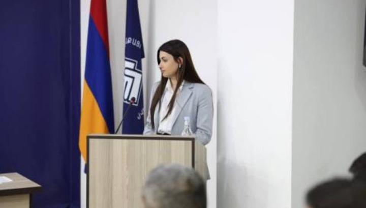 Գյումրիում Նազելի Բաղդասարյանի ընկերուհուն կառաջադրեն. Oragir.news
