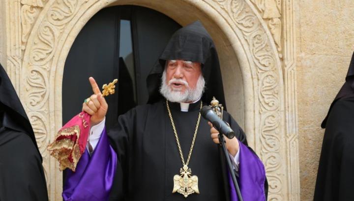 Մութ ամպերով է ծածկված երկնակամարը հայ կյանքի, անորոշ է Հայաստանի ու Արցախի առջև բացված հորիզոնը․ Արամ Ա