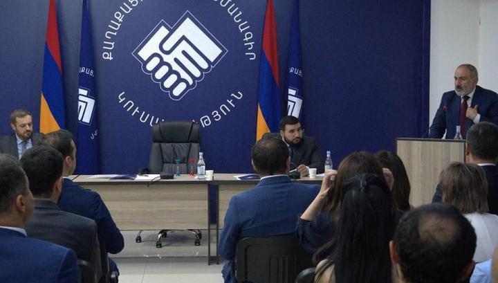 ՔՊ նիստում քննարկել են համայնքների «զավթման օպերացիան»․ «Հրապարակ»