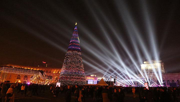 Կենտրոնական տոնածառը կտեղադրվի ավելի վաղ. Այս անգամ հայտնում է ոչ թե Ավինյանը, այլ քաղաքապետարանը