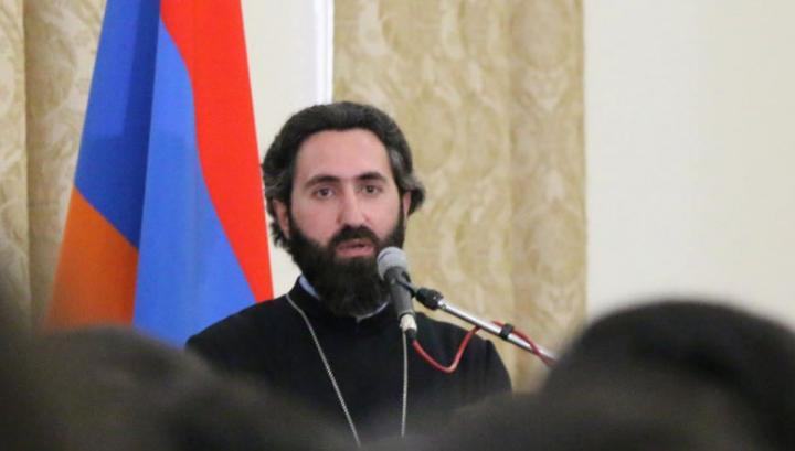 Հայ ծնողներ, իրավունք չունեք լռելու. հոգևորականն ահազանգում է