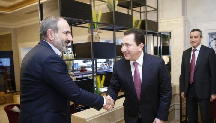 ՊՆ այլ պաշտոնյաների անուններ կան էլ կան զենքի մատակարարումների հետ կապված գործում. «Ժողովուրդ»