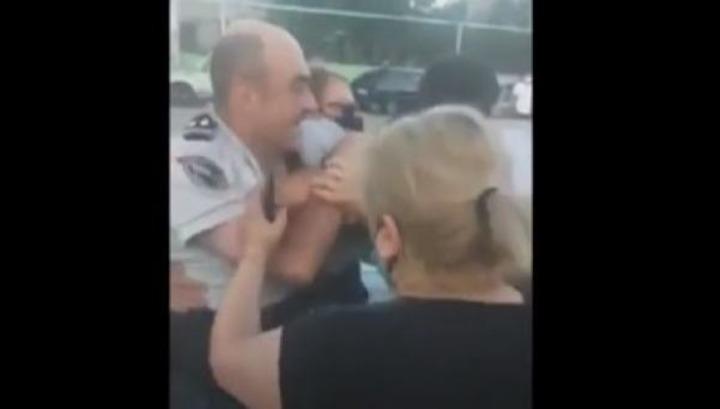 Քաշքշուկ․ Ոստիկանները՝ ընդդեմ թոշակառու, տարեց մարդկանց