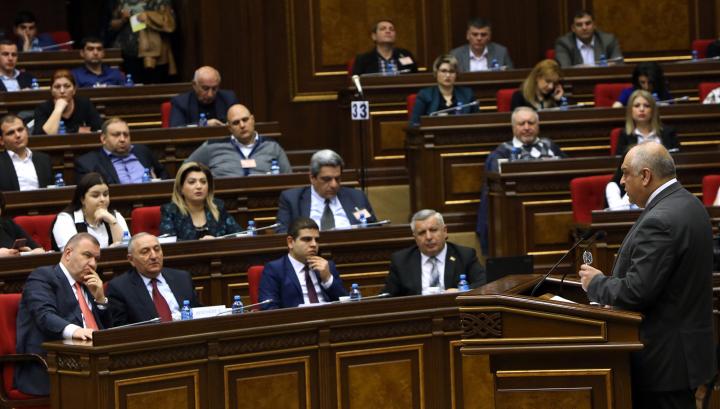 Կարևոր թեմա. Դեղատոմսերով դեղերի հարցը հասավ խորհրդարան