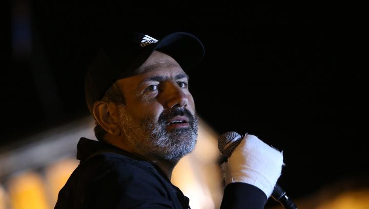 Նիկոլ Փաշինյանը հայտարարեց, թե ինչի շուրջ կբանակցի իշխանությունների հետ. Լուսանկարներ՝ հանրահավաքից