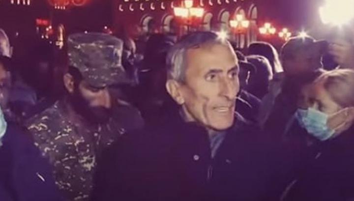 Ապարանցի Ռազմիկին մի փոխմարզպետի պաշտոն էր պետք, որ իր ընկերների արյունը վաճառի. Բորիս Մուրազի