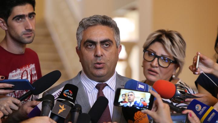 Ինչպե՞ս է ՊՆ ենթակայության ապրանքը հայտնվել Մանվել Գրիգորյանի տարածքում. ՊՆ խոսնակի մեկնաբանությունը