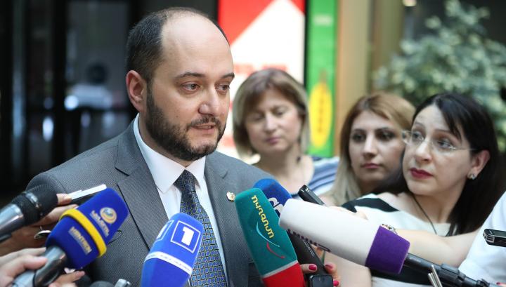 Ես մութ պատմություններ չունեմ, այս ամենը Դեմոյանի կապրիզներն են. Արայիկ Հարությունյան