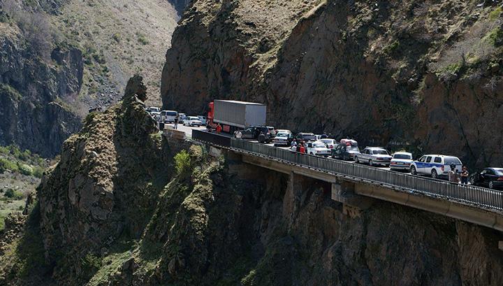 Ի՞նչ իրավիճակ է Լարսի անցակետում