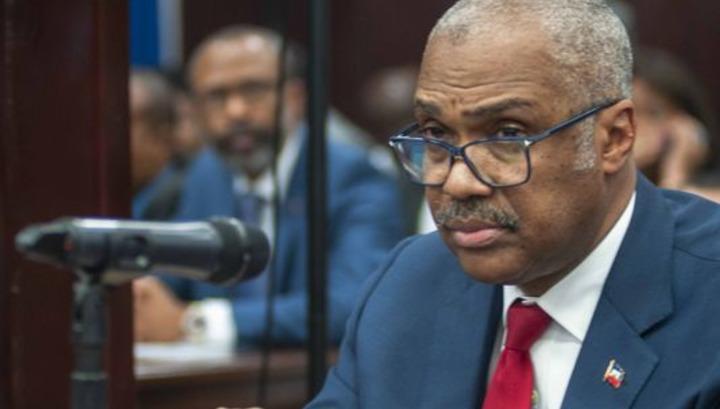 Հրաժարական՝ զանգվածային անկարգությունների արդյունքում