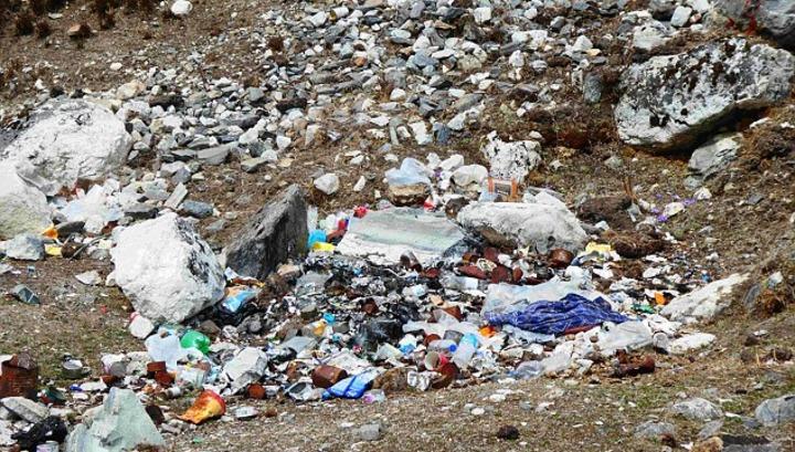 Էվերեստը վերածվել է աղբանոցի