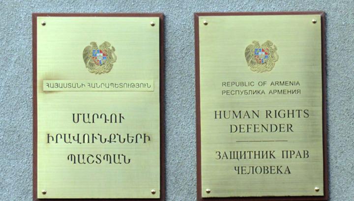 Զորակոչիկներին իրենց իրավունքների մասին տեղեկատվական թերթիկներ են բաժանվել