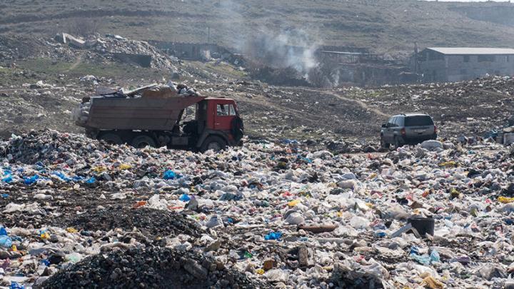 Բնակիչները պահանջում են լուծել Նուբարաշենի աղբավայրի խնդիրը