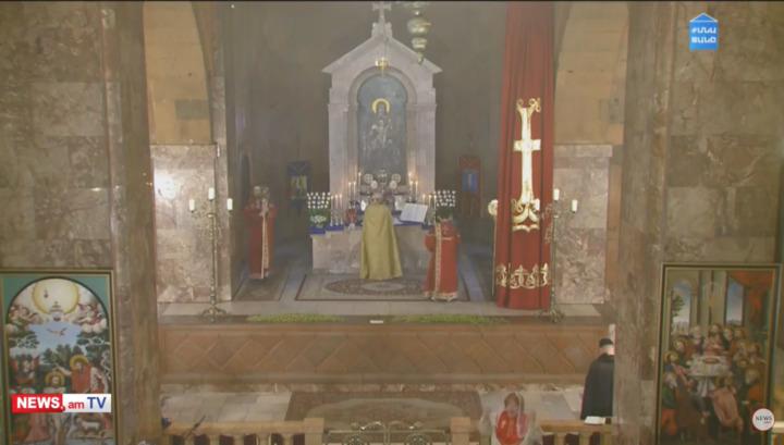 Մայր Աթոռ Սուրբ Էջմիածնում դուրս է բերվում Աստվածամուխ Սուրբ Գեղարդը. ՈւՂԻՂ