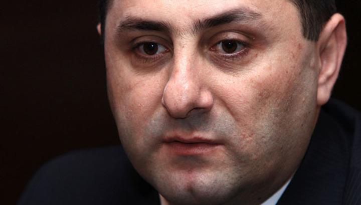 Շինծու գործ է թխվել․ Ֆարմանյանը` քրոջ դեմ հարուցված քրգործի մասին