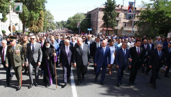 Նախագահները մասնակցել են Արցախի անկախության 27-ամյակի միջոցառումներին