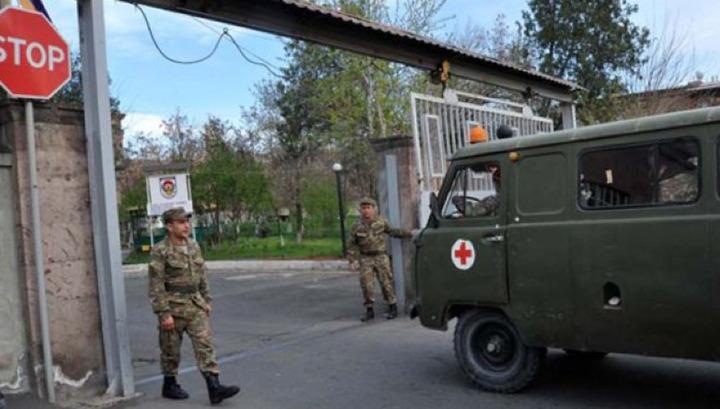 Երևանի կայազորային հոսպիտալի պետին ու ևս 13 անձի մեղադրանքներ են ներկայացվել