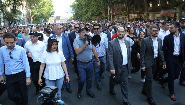 «Քայլերթ» անվանումով ֆենոմենի մասին․ «Հայոց աշխարհ»