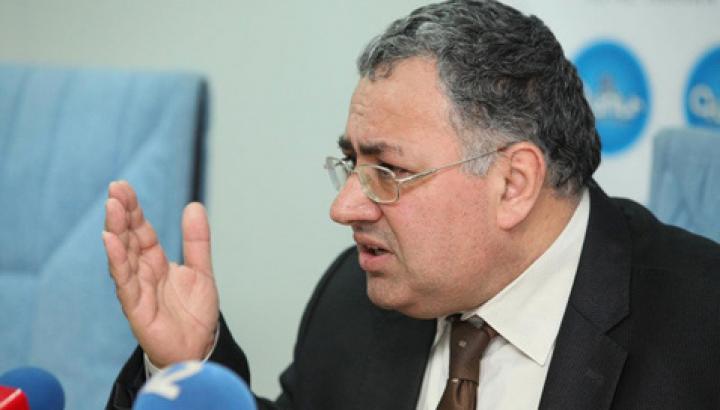 Մի հեղափոխության պատմություն