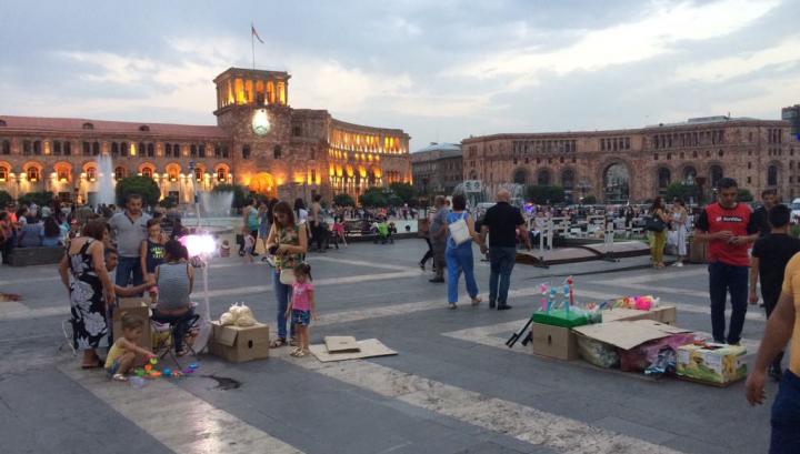 Փողոցային առևտրի ոլորտը կարգավորել չի հաջողվում․ «Ժողովուրդ»