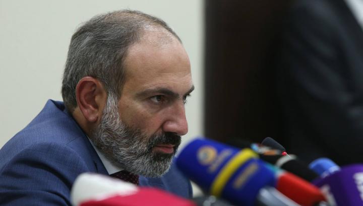 Մեր աչքի առաջ ծնվում է միապետ՝ բռնապետի ակներև հակումներով․ «Հայոց աշխարհ»