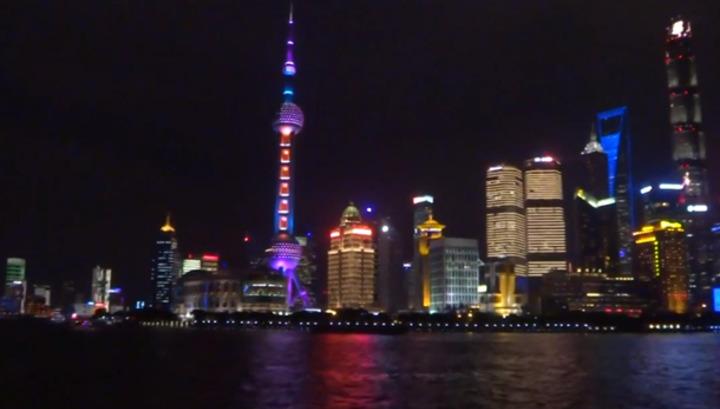 Բազմերանգ Շանհայը շլացրել է զբոսաշրջիկներին․ տեսանյութ