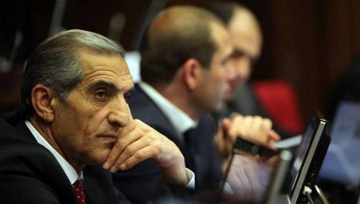 «Ասֆալտին են փռել»․ «Ժամանակ»