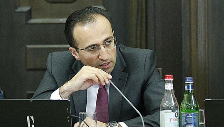 Պաշտոնավոր ընկերների աշխատավարձերը կրկնակի բարձրացրել է․ «Ժողովուրդ»