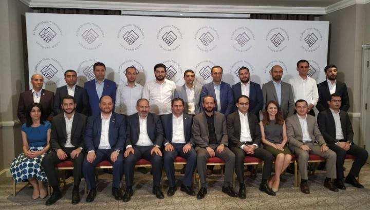 «Հաղթելու ենք» կարգախոսի տրամաբանությամբ իշխանությունները տնտեսությունն անդունդն են գլորում․ «Փաստ»