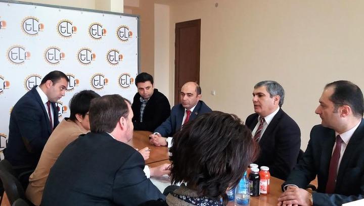 Արևմտամետների դաշինք կձևավորվի․ «Հրապարակ»