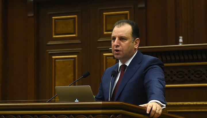 Վարչապետն իր անգործության մեջ փորձում է գտնել ժողովրդի մեղքը. Վիգեն Սարգսյան