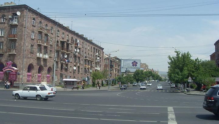 Երթևեկության փոփոխություն՝ Սասունցի Դավիթի և Բելինսկու փողոցների խաչմերուկում