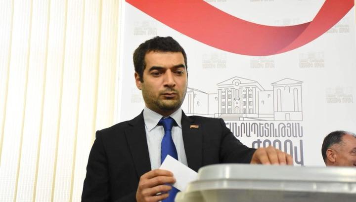 Վտանգ կա, որ ազգս մնալու է առանց աներձագի․ «Հրապարակ»