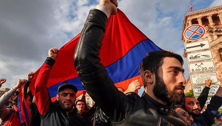 Հեղափոխությունը հասավ ամենածանր կետին․ «Ժամանակ»