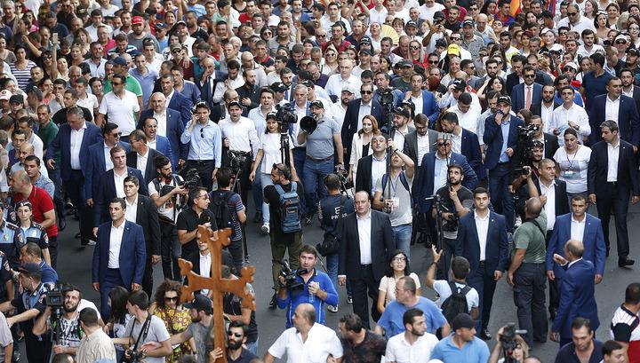 Իշխանությունը պետք է կազմակերպի քաղաքացիական անհնազանդության ակցիաներ․ «Հայոց աշխարհ»