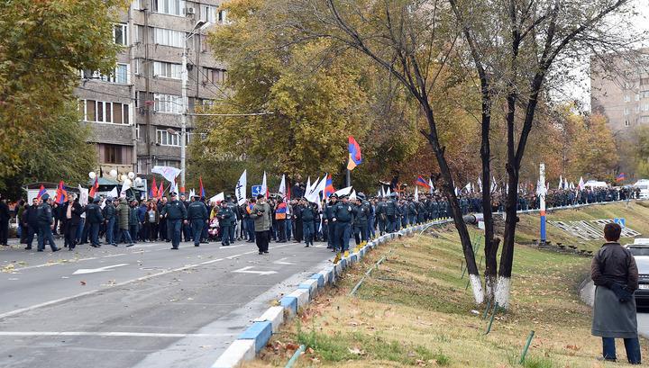 Հողմաղացների վրա գրոհը շարունակվում է․ «Հայոց աշխարհ»