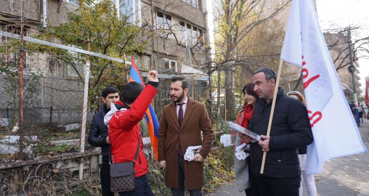 Հայկ Կոնջորյանն առավոտյան 07:26-ից ընտրող էր փնտրում. «Հրապարակ»