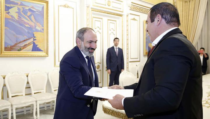 Բա խի՞ Նիկոլի վախտ չէիք խոսում Ծառուկյանի դեմ․ Անդրանիկ Թևանյան