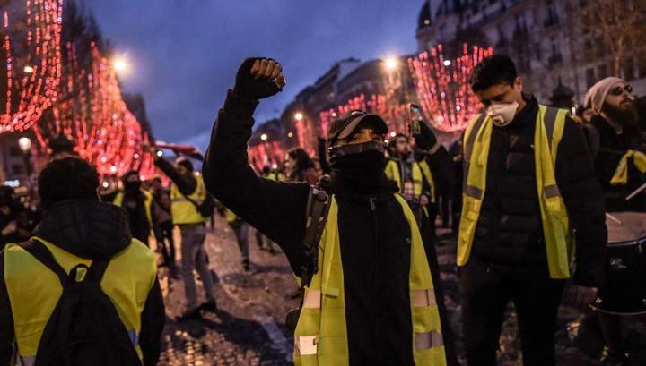 Ֆրանսիայում ցույցերը շարունակվում են․ Ուղիղ