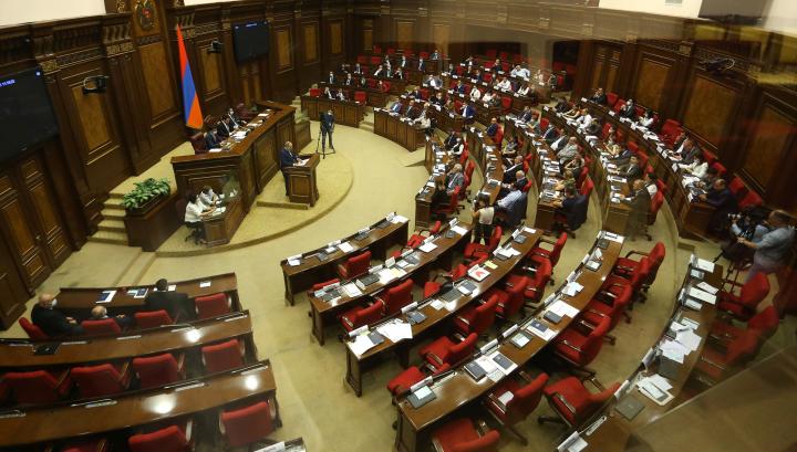 Առանց ընդդիմության ընդունվեց կառավարության ծրագիրը