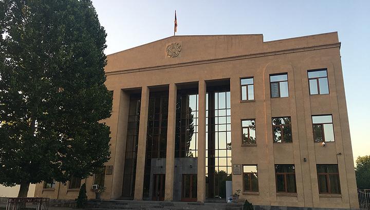 Դատարանը քննում է Ռոբերտ Քոչարյանին գրավով ազատ արձակելու միջնորդությունը