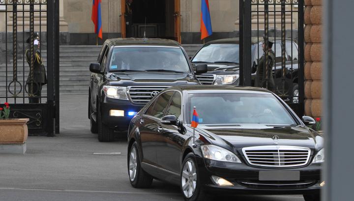 Դու խաբվել ես, հպա՛րտ քաղաքացի