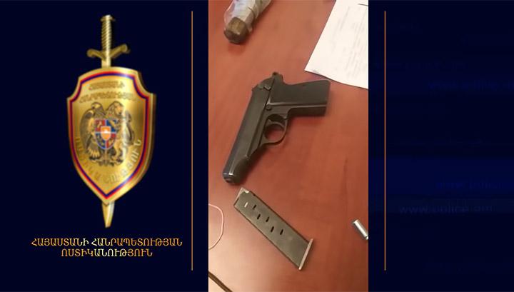 Շարունակում են զենքով հարց լուծել