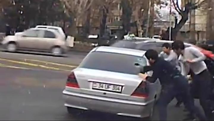 Ազդանշան տալն ավարտվել է ջարդուխուրդ արված «Մերսեդեսով»