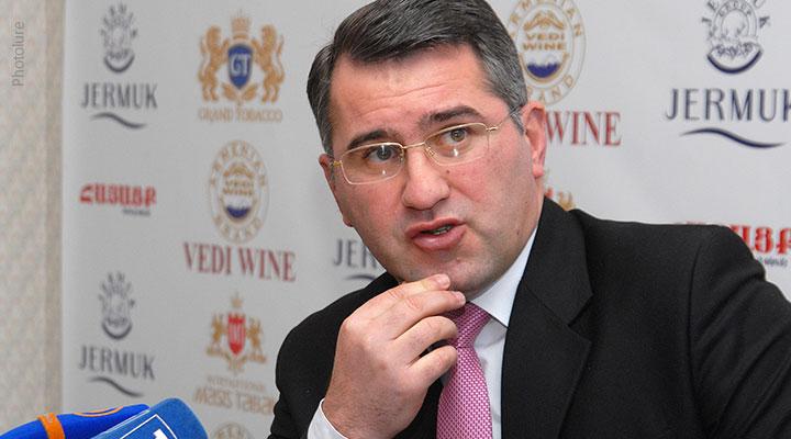 Արմեն Մարտիրոսյանն արտագաղթել է․ «Ժողովուրդ»