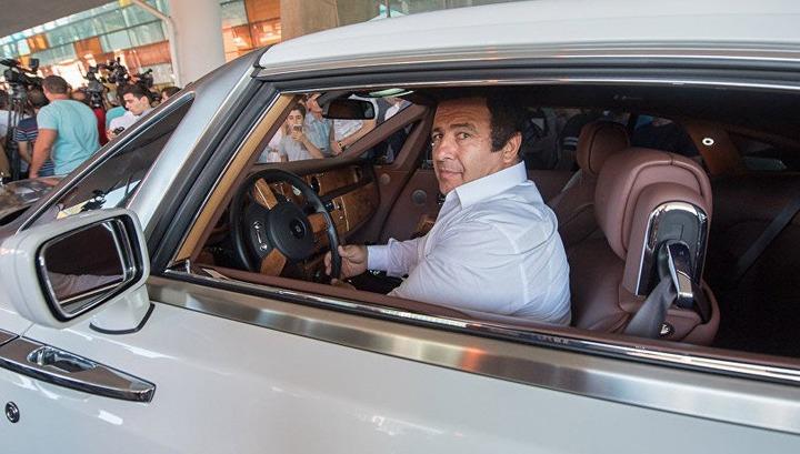 Թաքցրած գումարներով բարեգործական շոու են արել․ «Ժամանակ»